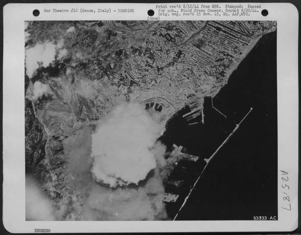 Galleria foto '«Mariupol come Genova»: i bombardamenti del 1942' - foto 2