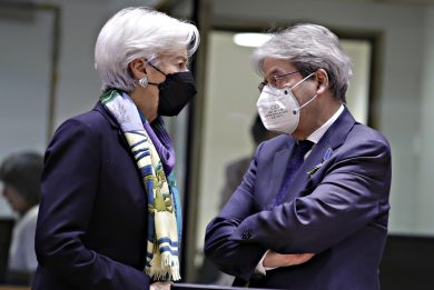 Mes, il mostro che vuole uscire dalla caverna