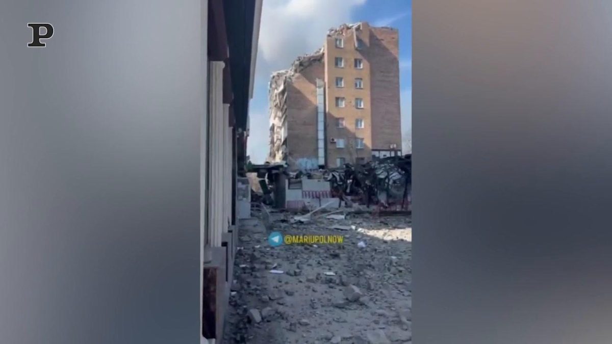Galleria foto 'Ucraina, bambine giocano nella metropolitana di Kiev | Video' - foto 3