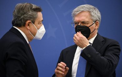 Tutti i pericoli della scelta del Governo di tassare gli extra profitti