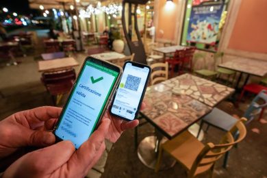 Addio allo Stato di Emergenza non al Green Pass