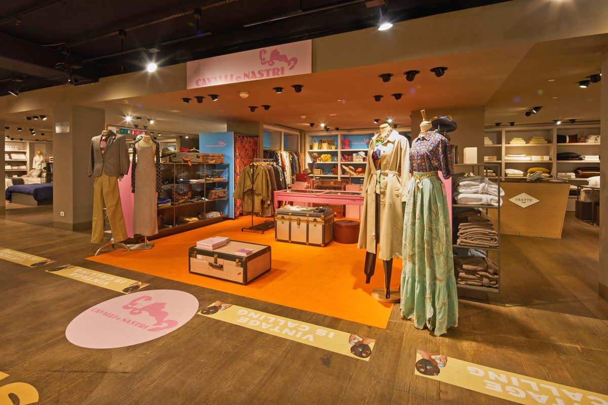 Galleria foto '«Vintage is Calling» nei department store di La Rinascente Milano, Roma Tritone, Firenze e Torino' - foto 3