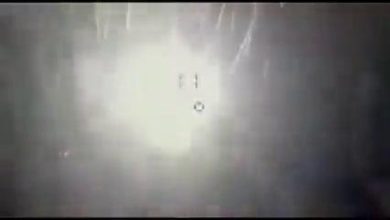 Drone ucraino colpisce colonna di mezzi russi | video