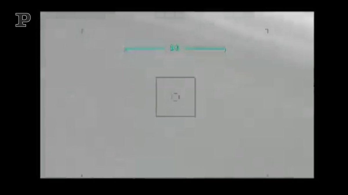 Galleria foto 'Colonna di carri armati russi viene colpita dall’esercito ucraino e si ritira | Video' - foto 4