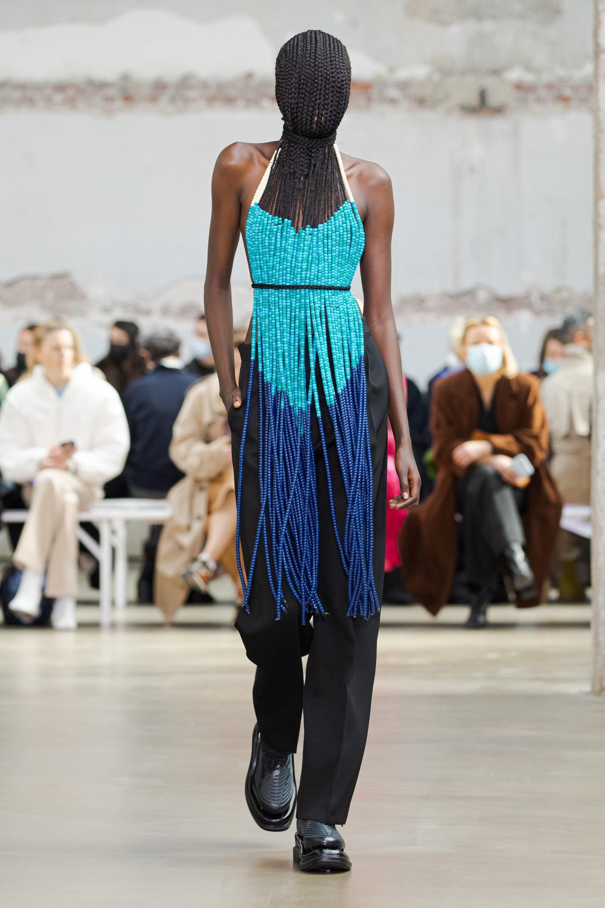 Galleria foto 'La moda a Parigi reimmagina il futuro' - foto 18