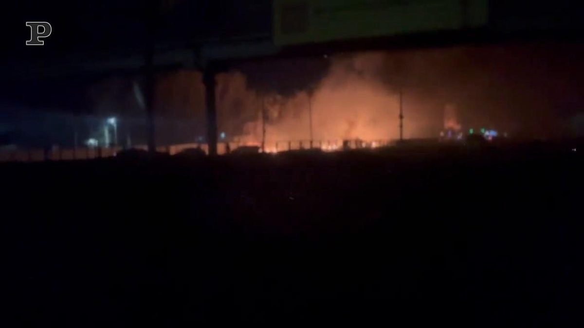 Galleria foto 'Ucraina, bombardate le palazzine a Kherson | Video' - foto 2