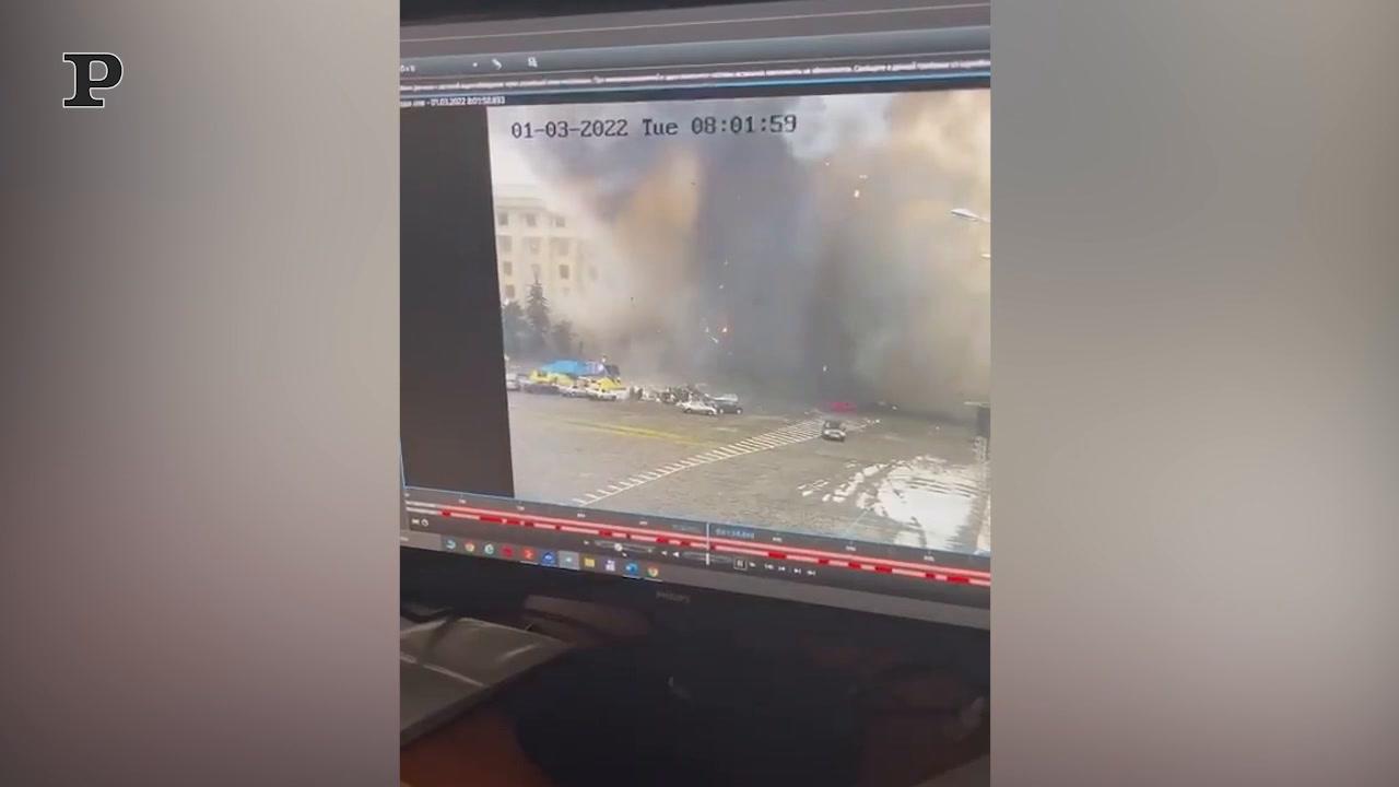 Ucraina, colpita la base militare di Brovary | Video