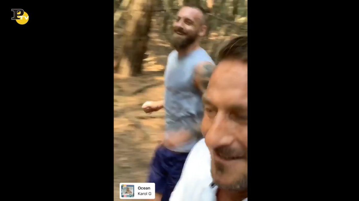 Galleria foto 'Totti, rissa contro la Lazio nel finale di Supercoppa di calcio a 8 | Video' - foto 4