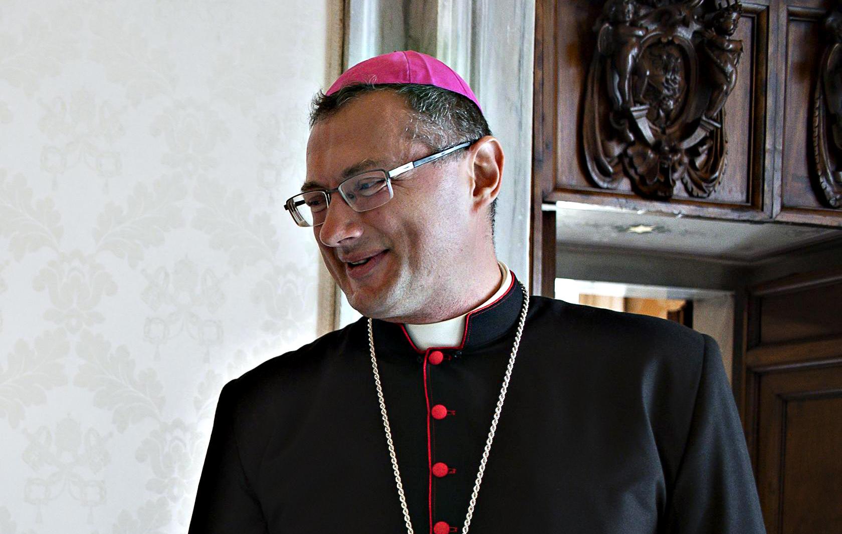 Via Crucis del Venerdì santo: il nunzio apostolico convocato a Kiev Via Crucis del Venerdì santo: il nunzio apostolico convocato a Kiev