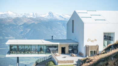 «Bottle Free Zone» nell’incantevole panorama del Museo Lumen e di AlpiNN by Norbert Niederkofler