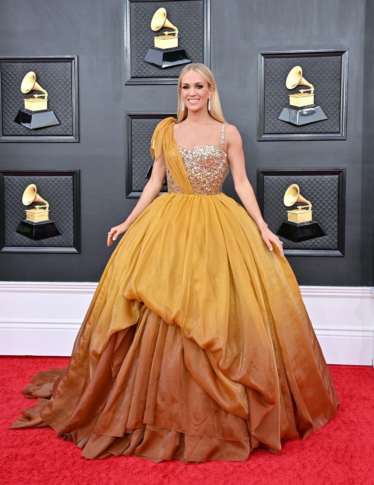 Galleria foto 'Grammy 2022: i vincitori del red carpet' - foto 4