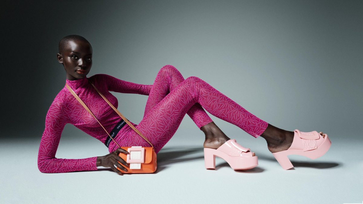 Galleria foto 'Capsule creative di scarpe in co-ed' - foto 4