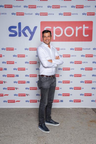 Leo Di Bello, l’emblema della nuova generazione di conduttori tv