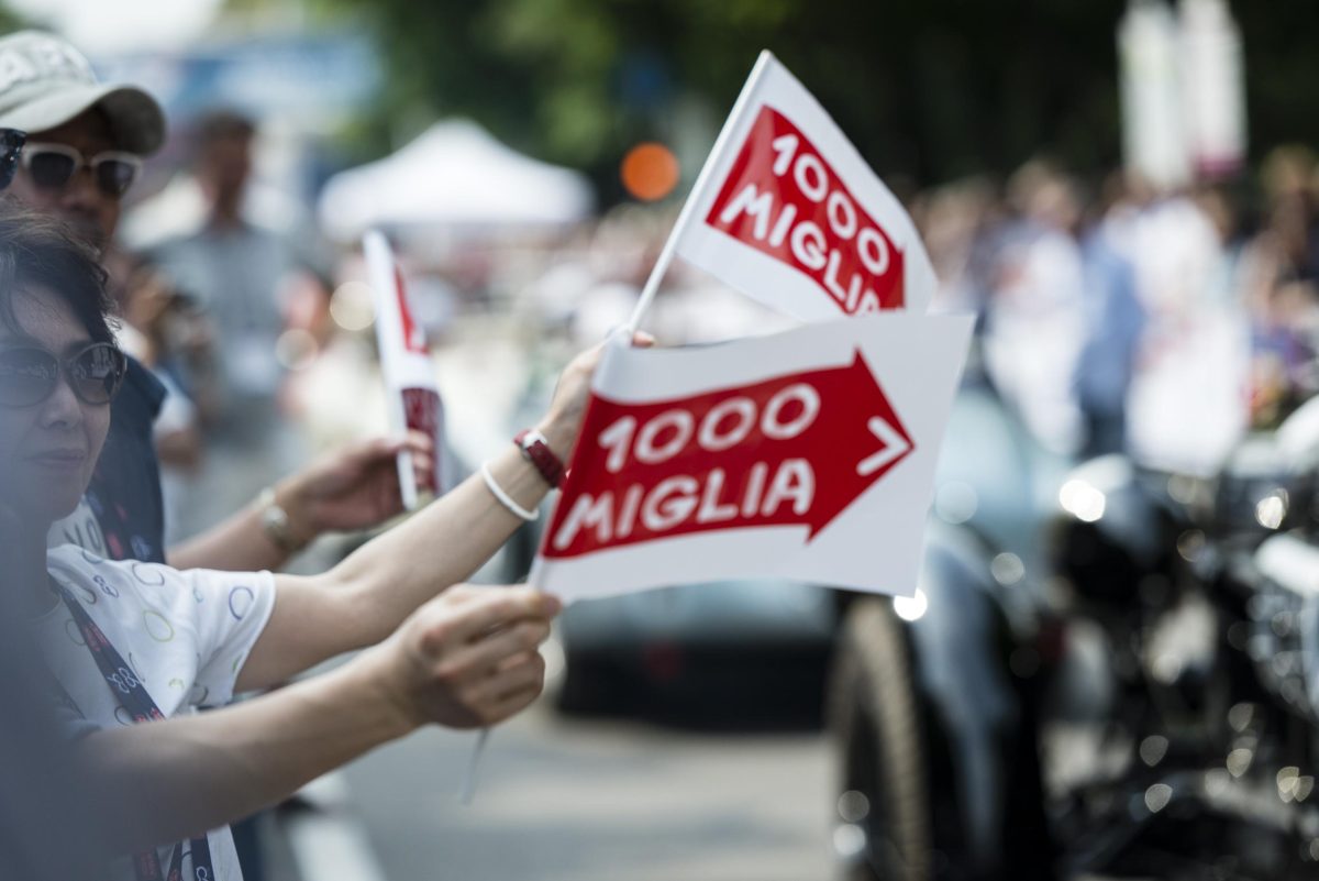 Galleria foto 'La moda protagonista su strada' - foto 22