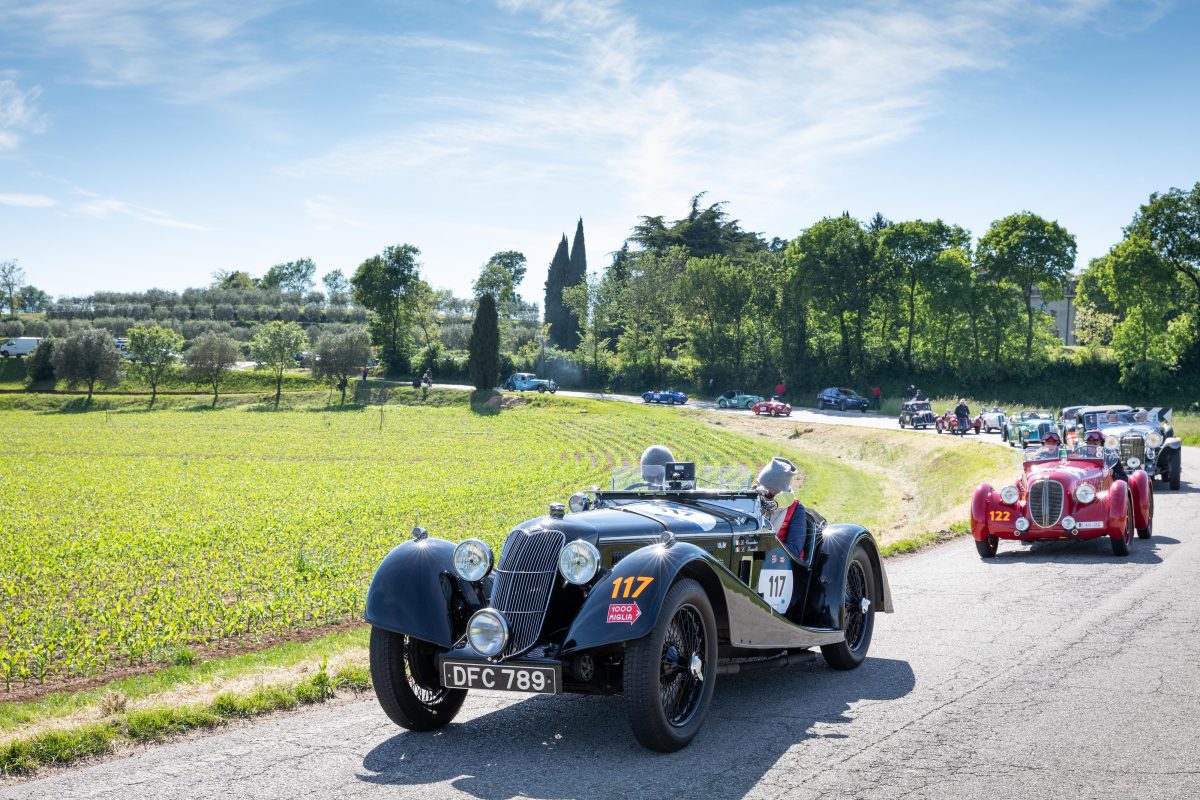 Galleria foto 'La moda protagonista su strada' - foto 15