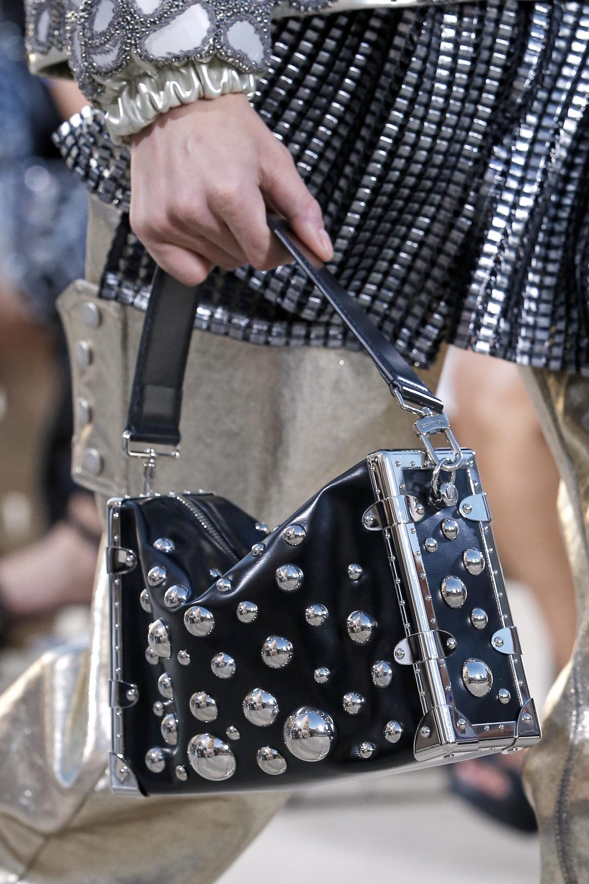 Galleria foto 'Louis Vuitton anticipa la nuova collaborazione con Yayoi Kusama' - foto 5