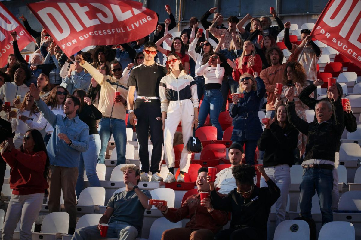 Galleria foto 'Le divise urbane fra eleganza atletica e sport high tech' - foto 13