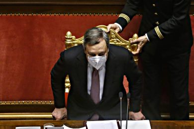 Le tensioni del governo costretto alla fiducia sul decreto Ucraina bis