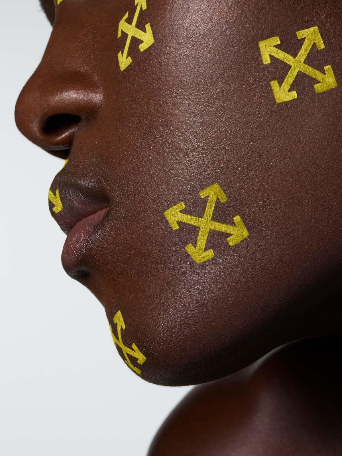 Galleria foto 'Off-White sbarca nell’universo beauty con «Paperwork»' - foto 27