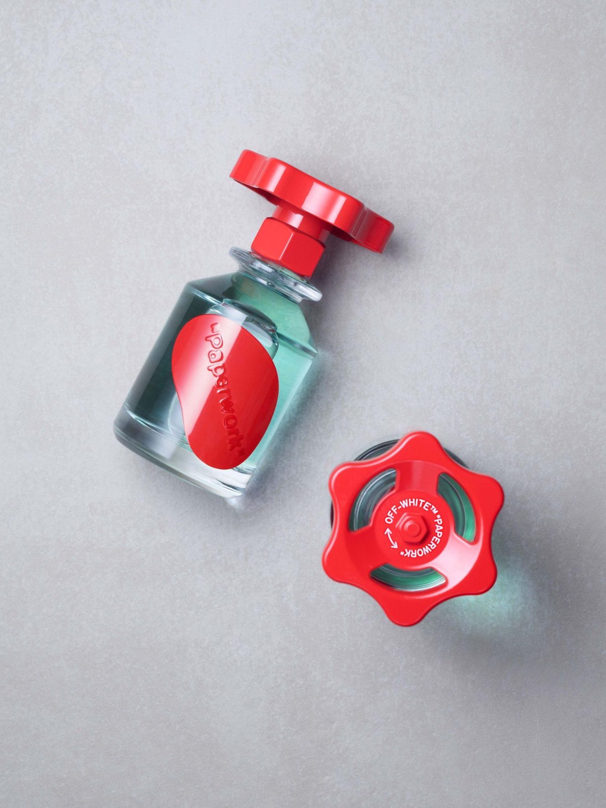 Galleria foto 'Off-White sbarca nell’universo beauty con «Paperwork»' - foto 12