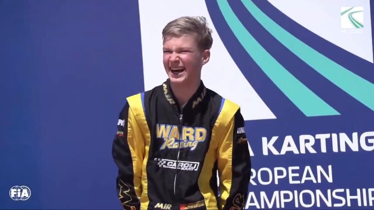 Galleria foto 'La Roma vola in finale di Conference League: il boato dello stadio | Video' - foto 3