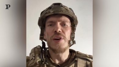 Azovstal, messaggio dal comandante Azov: “Nell’acciaieria è in corso una sanguinosa battaglia”| Video