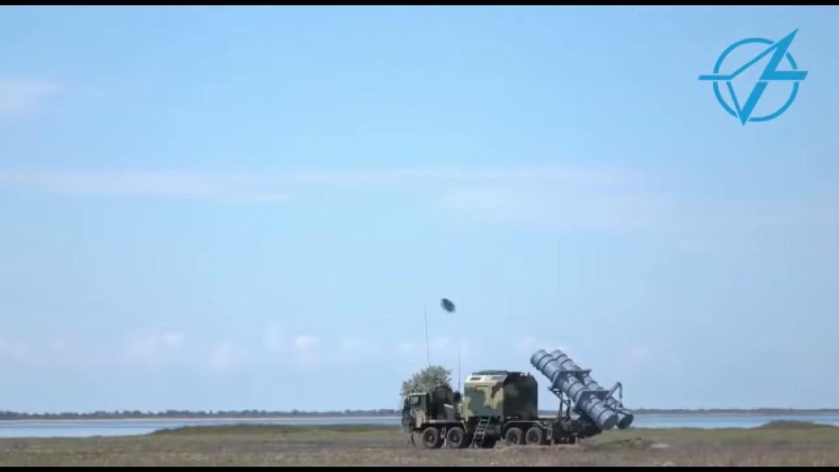 Galleria foto 'Navi Raptor colpite e distrutte dai droni ucraini | Video' - foto 2