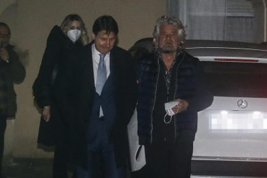 Dietro il triangolo Draghi-Grillo-Conte il buco nero del M5S