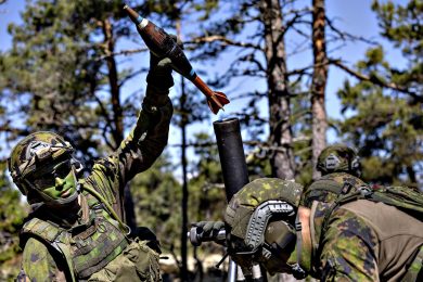 Come cambia la Nato con gli eserciti di Svezia e Finlandia