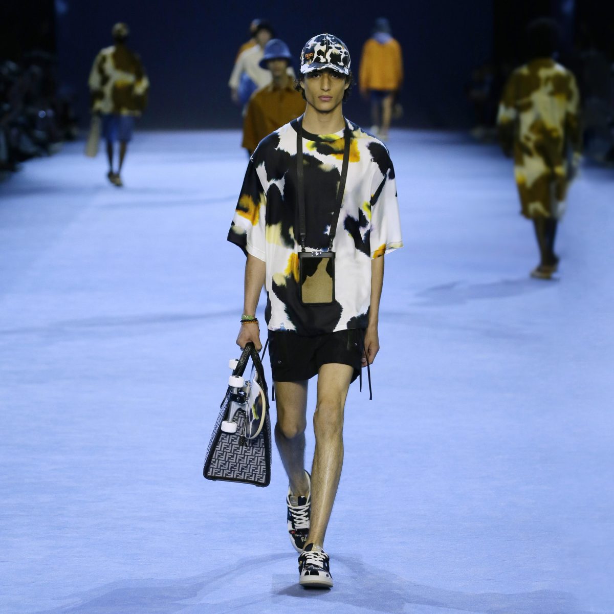 Galleria foto 'Poesia, eleganza e stile da Etro, Fendi e Prada' - foto 7