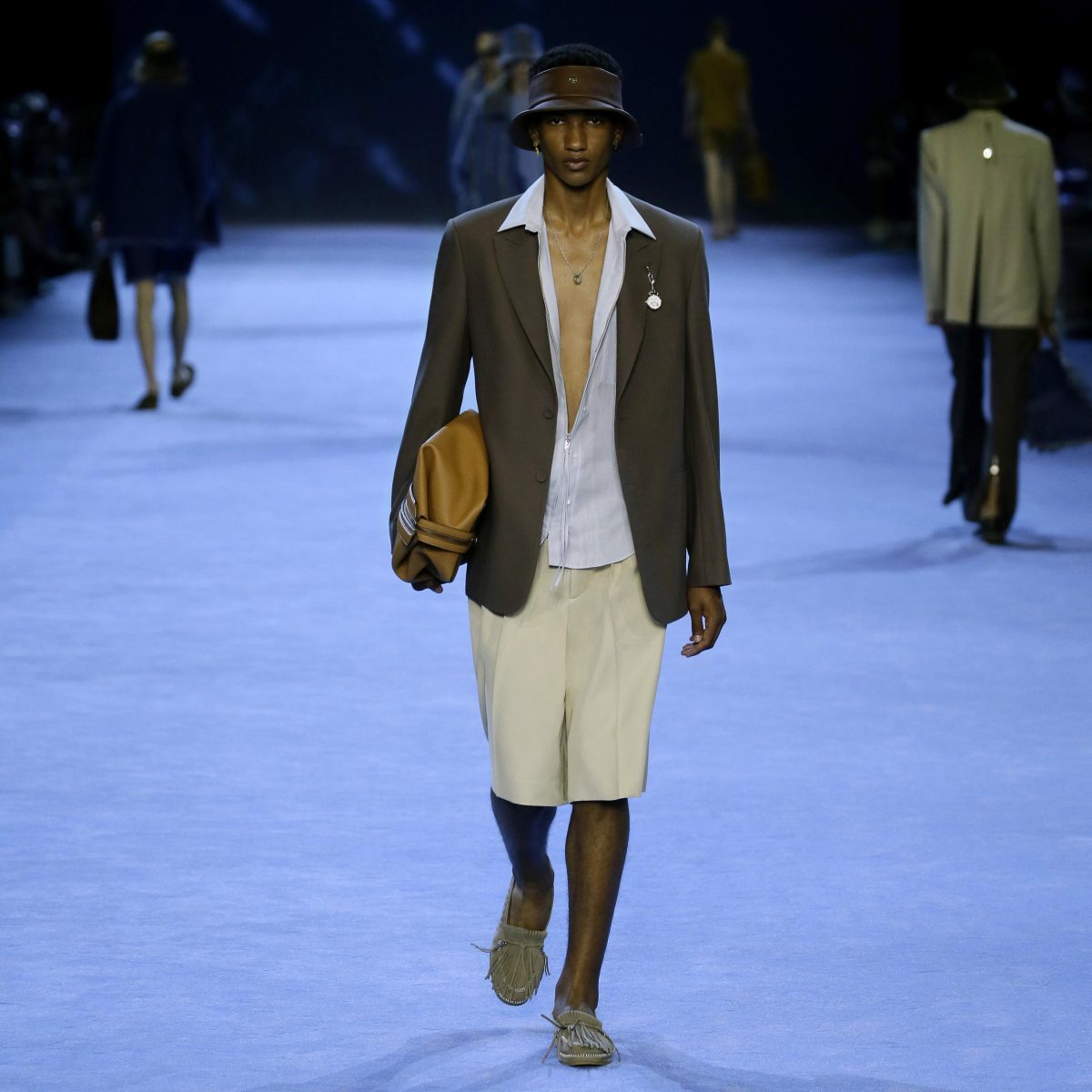 Galleria foto 'Poesia, eleganza e stile da Etro, Fendi e Prada' - foto 6