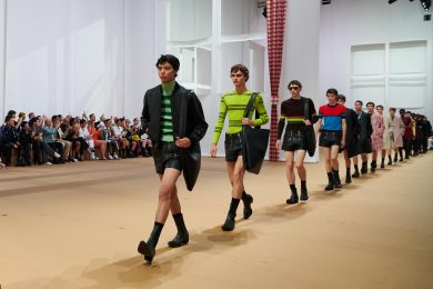 Poesia, eleganza e stile da Etro, Fendi e Prada