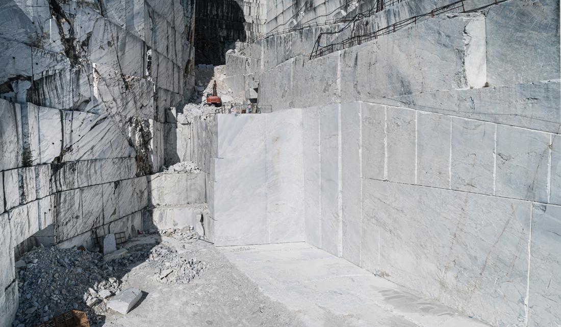 Invictus Versilys e la sostenibile leggerezza del marmo