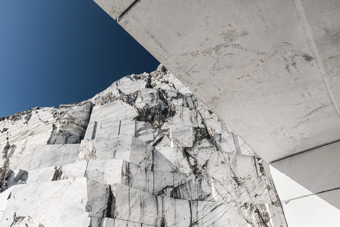 Invictus Versilys e la sostenibile leggerezza del marmo