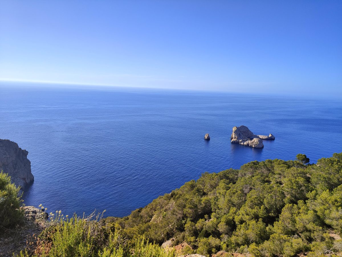 Galleria foto 'Tramonti e nightlife, le sfumature di Ibiza catturate con Oppo Find X5 Pro' - foto 3