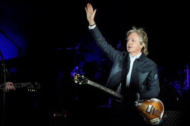 Paul McCartney compie 80 anni: la seconda vita artistica con i Wings