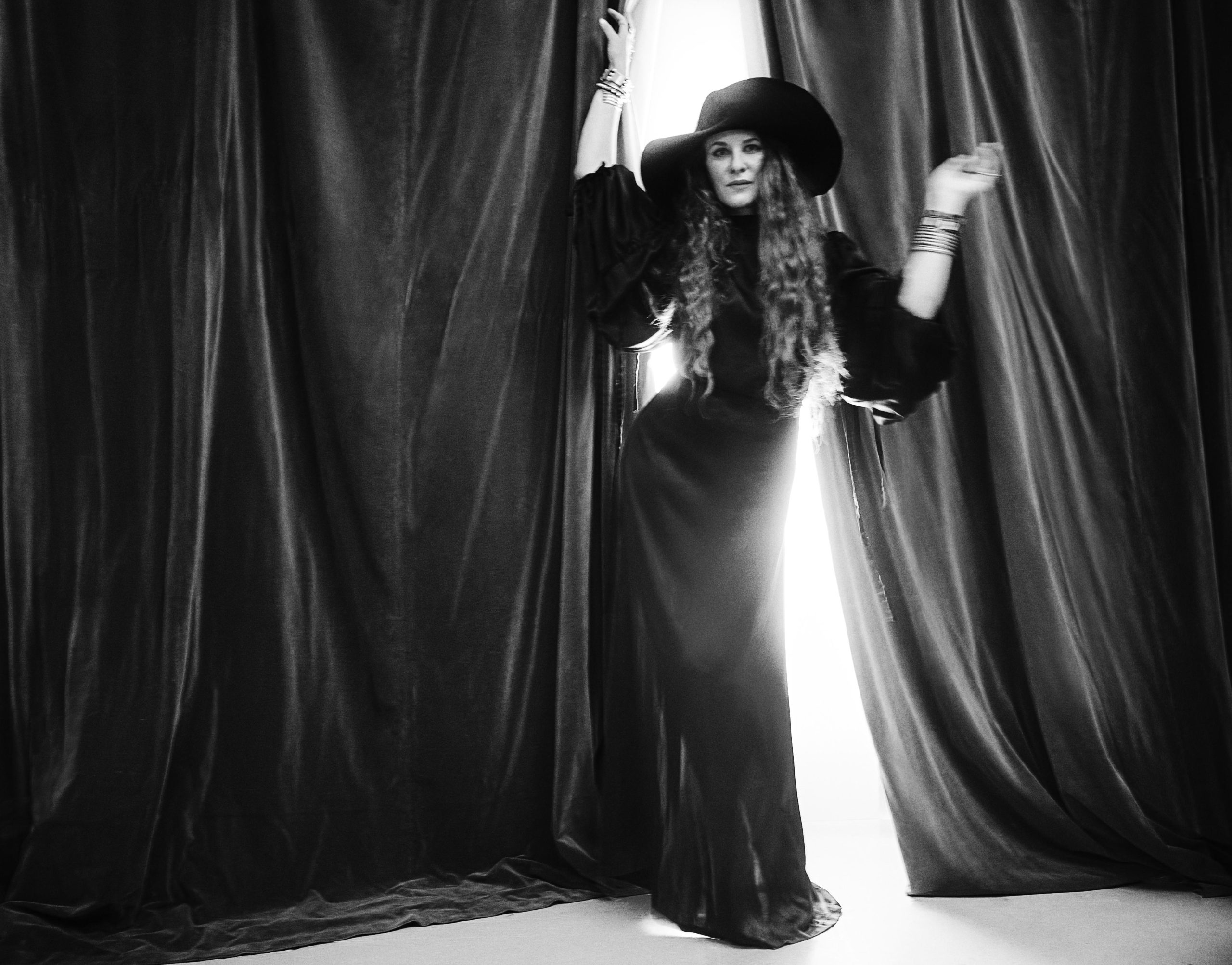 Emma Summerton firma gli scatti del Calendario Pirelli 2023