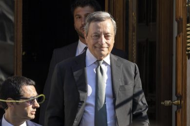 È il Draghi Day. E finiranno gli appelli stucchevoli ed ipocriti alla sua permanenza