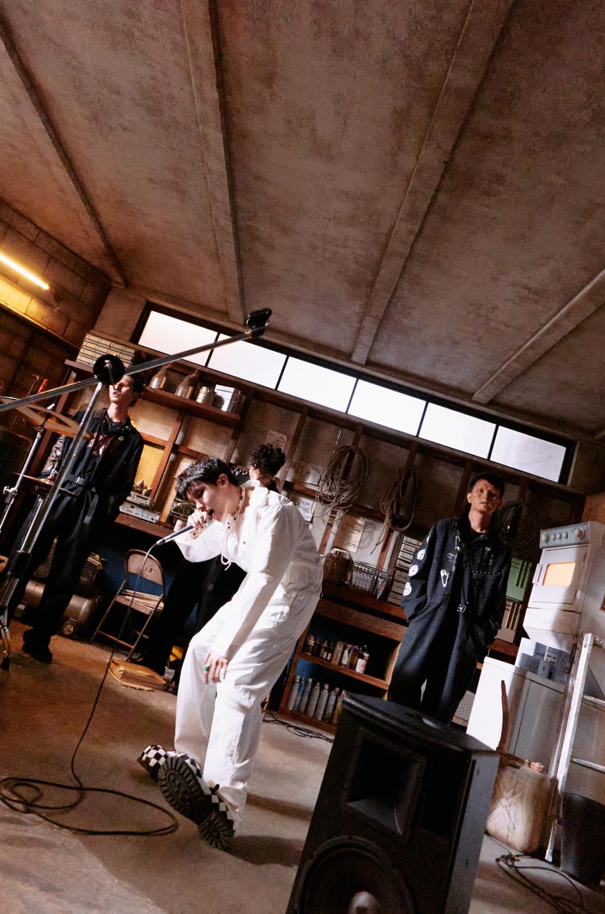 Galleria foto 'L’universo di j-hope, tra il mito di Pandora e un Jack in the Box' - foto 20