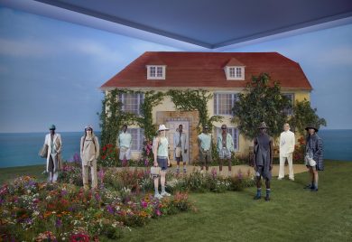 La moda di Parigi ci porta in un viaggio tra le epoche