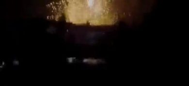 Missili ucraini distruggono deposito di armi russe a Kherson | video