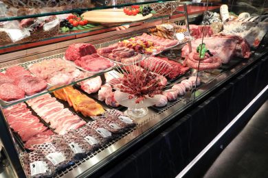 15.000 litri d’acqua per un chilo di carne? Una bufala. Ecco perché