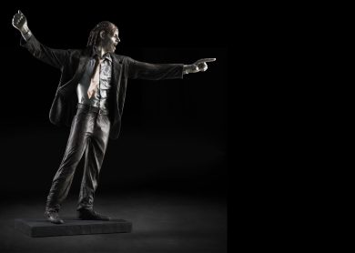 Giuliano Vangi: il corpo a corpo con il reale di uno scultore