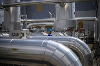 Per combattere il caro energia bisogna lottare contro le speculazioni