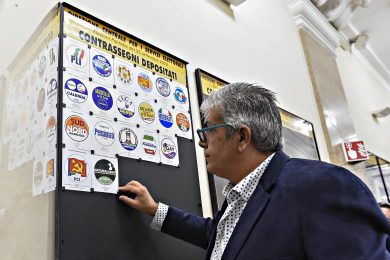 30 giorni al voto, con la sinistra che attacca su tutto, senza proporre nulla