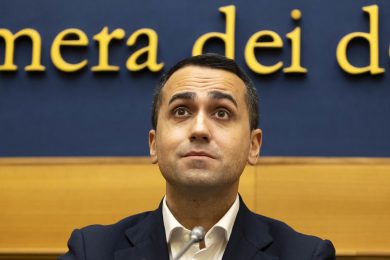 La doppia faccia di Di Maio sulle parole di Medvedev