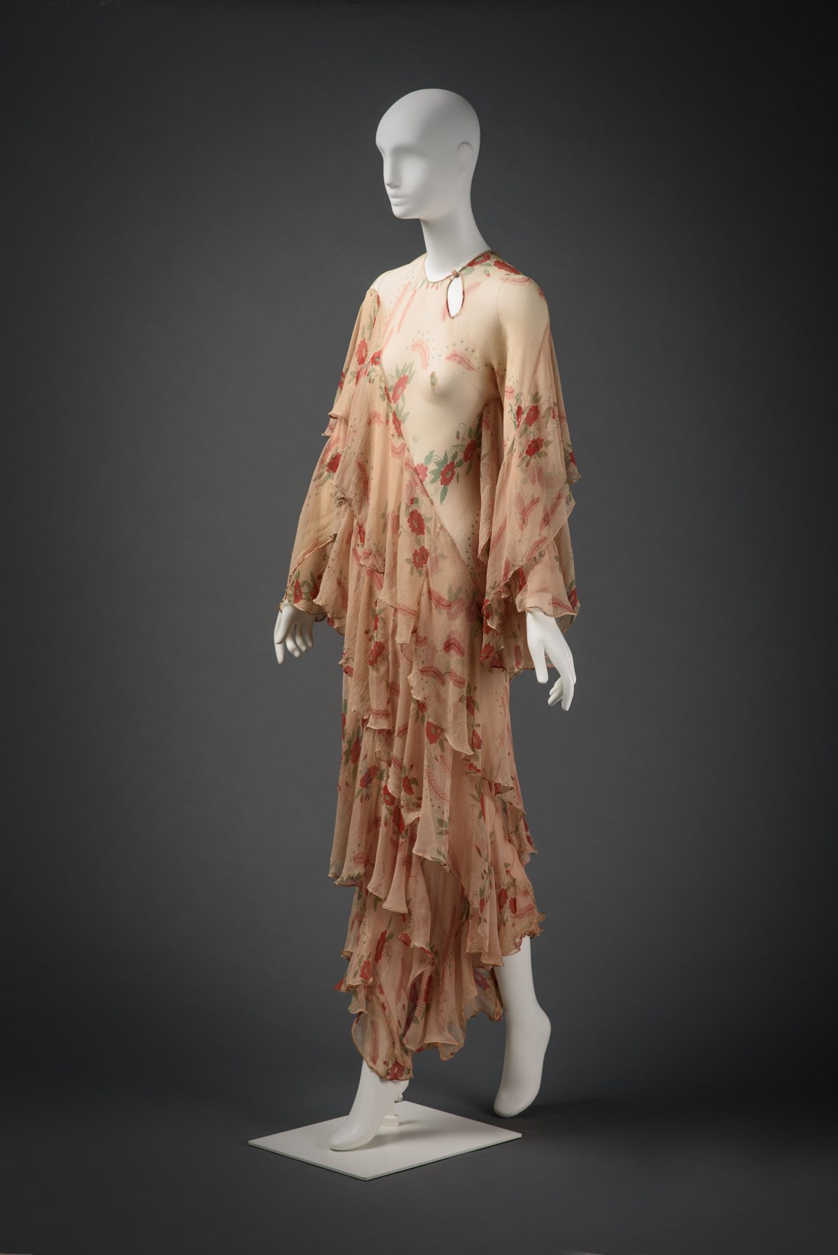 Galleria foto 'Ossie Clark, il re del «flower power» in mostra tra Prato e Milano' - foto 5