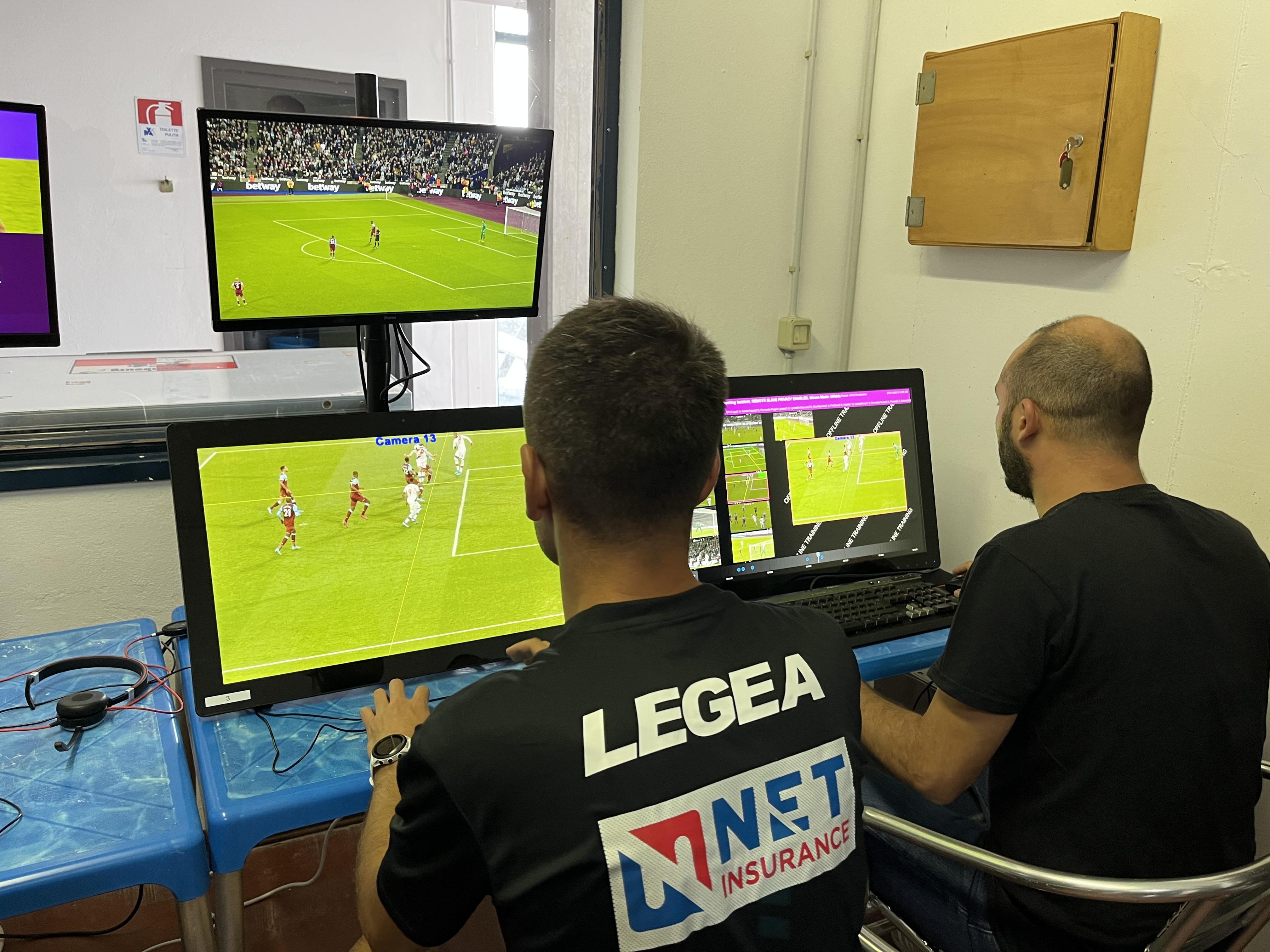 La fabbrica degli arbitri