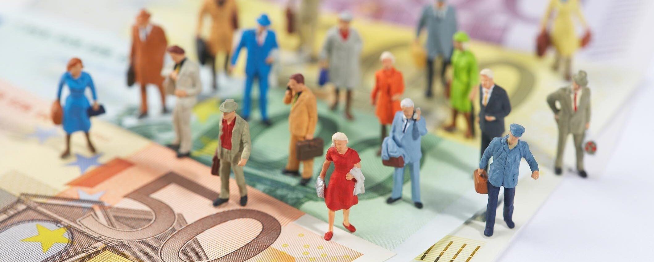 Caro vita: come risparmiare fino a 4.000 euro l’anno per famiglia