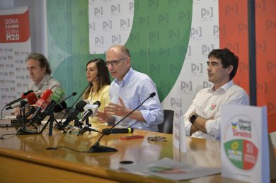 Il caos nel centrosinistra continua